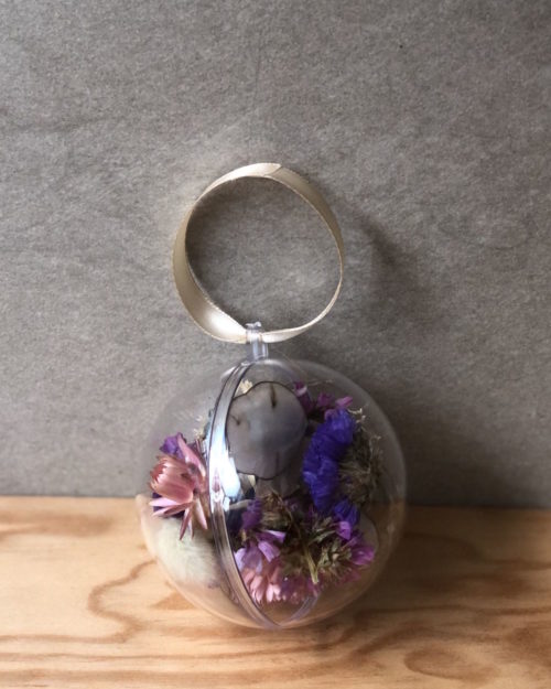 Boule de Noël fleurie – Image 4