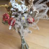 Bouquet de fleurs séchées tons orangés – Image 2